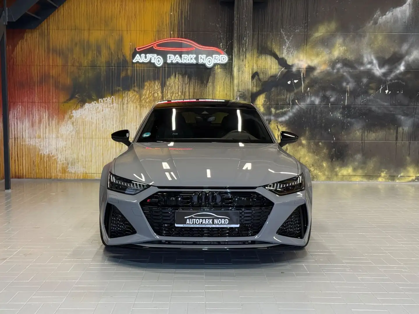 Audi RS7 Sportback 4.0 TFSI quattro~HEAD-UP~PANO~MATR Grau - 2