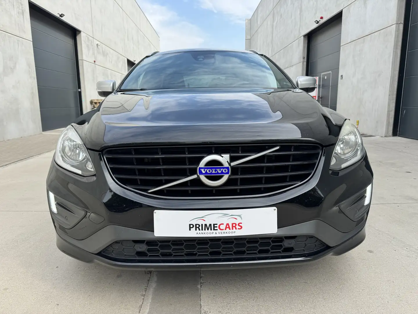 Volvo XC60 XC60 D3 R Design *Lichte Vracht* Noir - 2