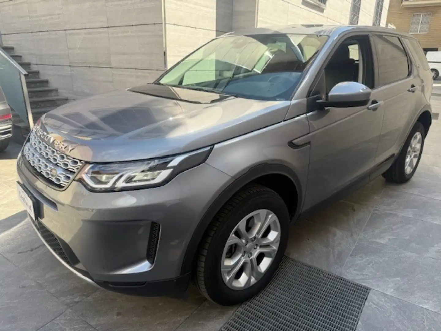Land Rover Discovery Sport 2.0 TD4 163 CV AWD Auto Urban Edition Gris - 1