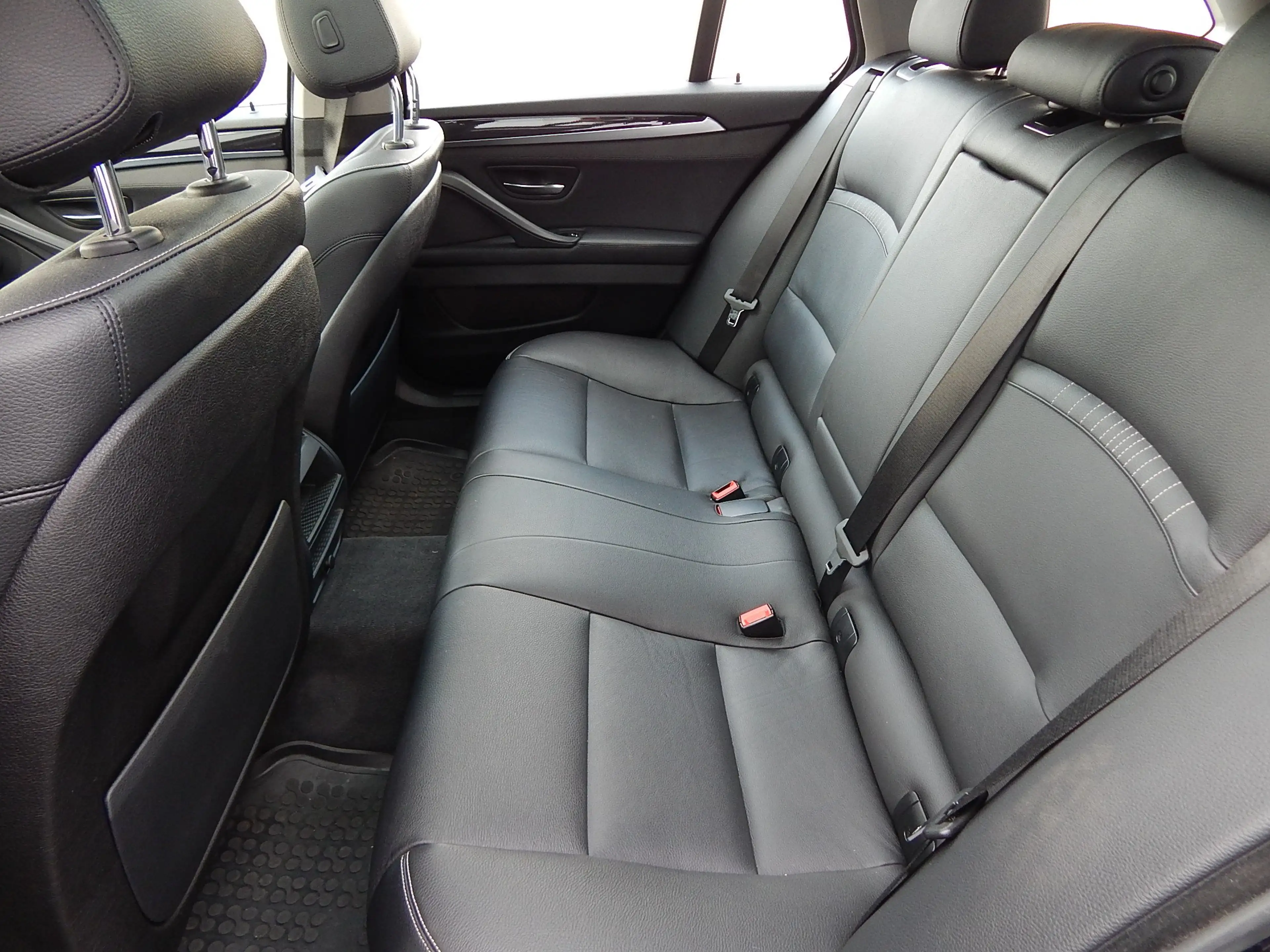 BMW 525 d Exclusive Pano Navi Prof. Klimaauto. Leder PDC — photo 13
