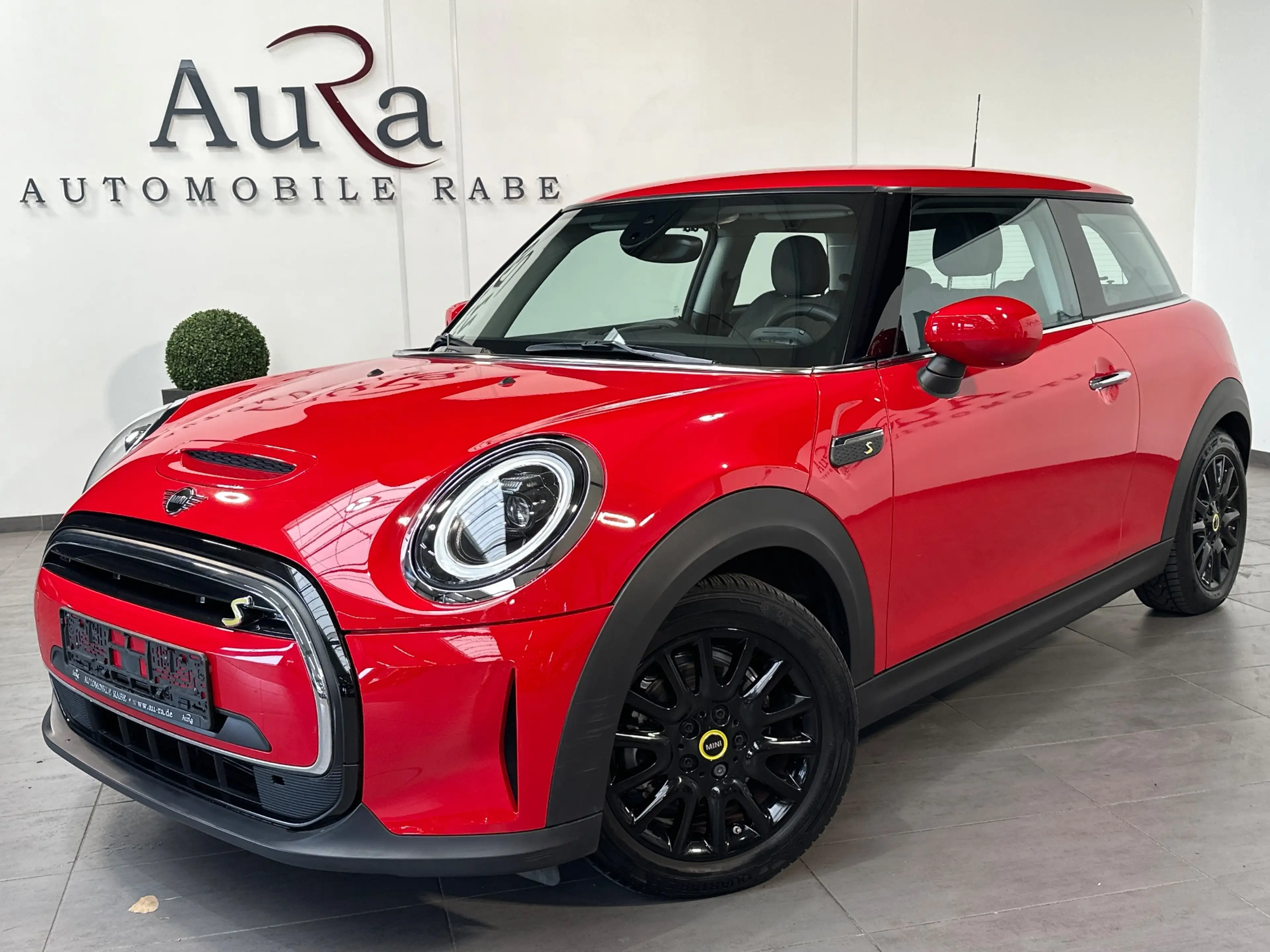 MINI Cooper SE Classic Trim NAV+LED+SHZ+KEYLESS+DRASSISTANT+1HD