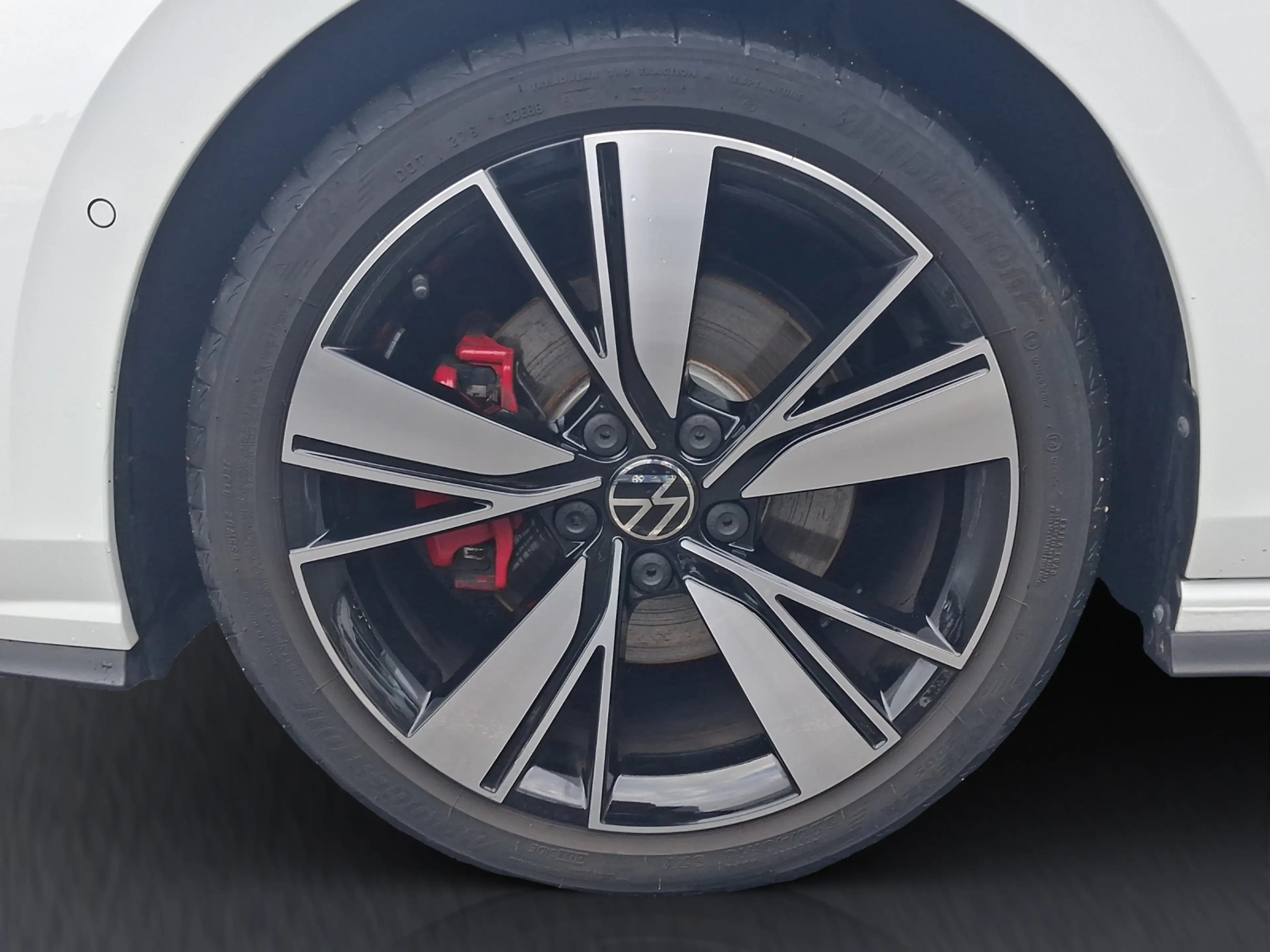 Volkswagen Golf GTD 2,0 l TDI SCR 147 kW (200 PS) 7-Gang-Doppelkupp... — photo 15