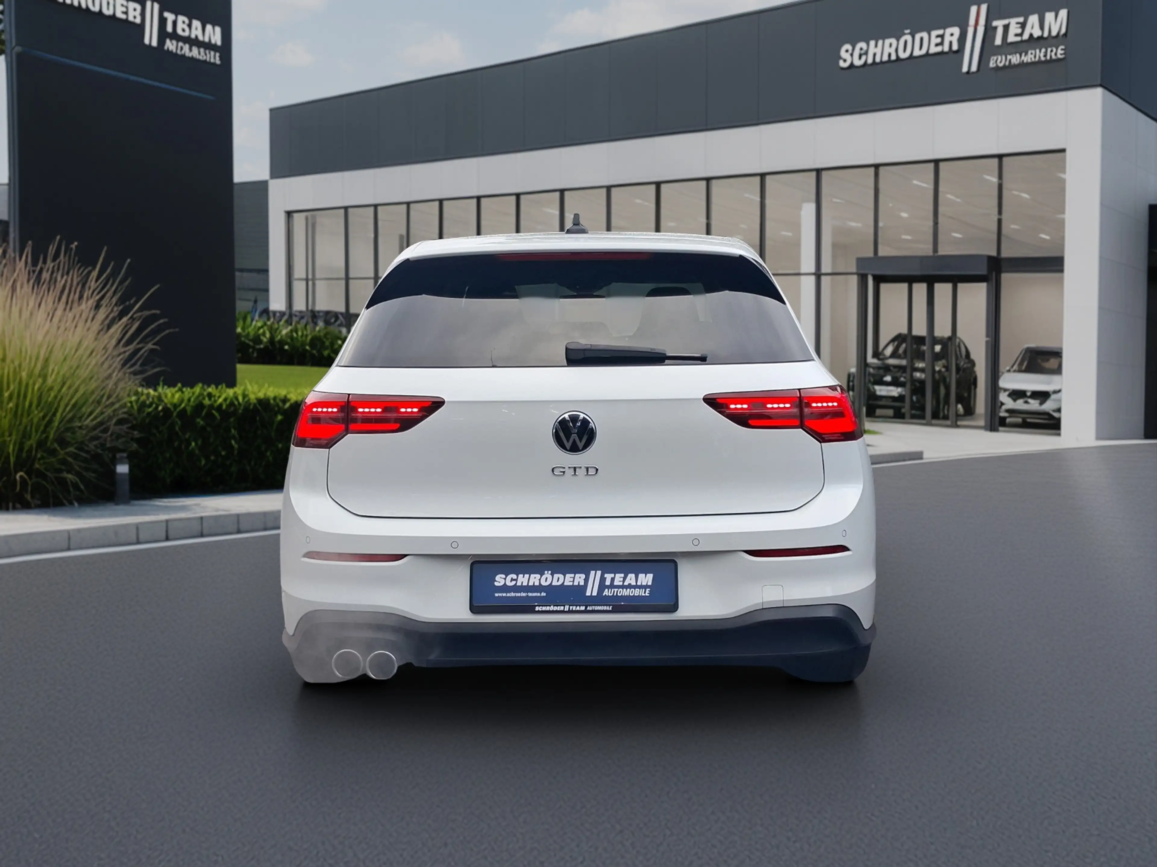Volkswagen Golf GTD 2,0 l TDI SCR 147 kW (200 PS) 7-Gang-Doppelkupp... — photo 4