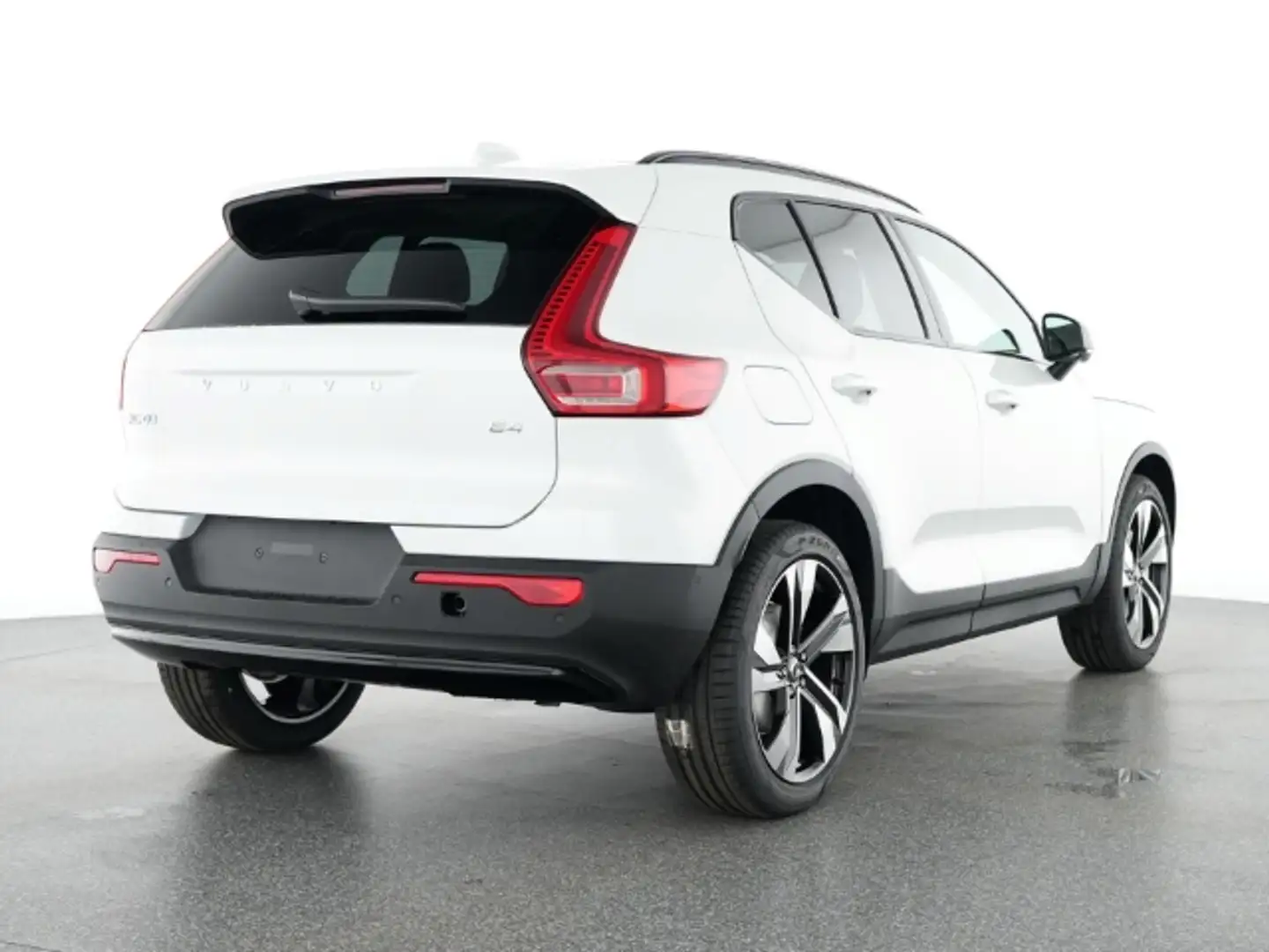 Volvo XC40 Plus Dark B4 20''LM Pano 360kam AHK Harman ACC BLI Weiß - 2