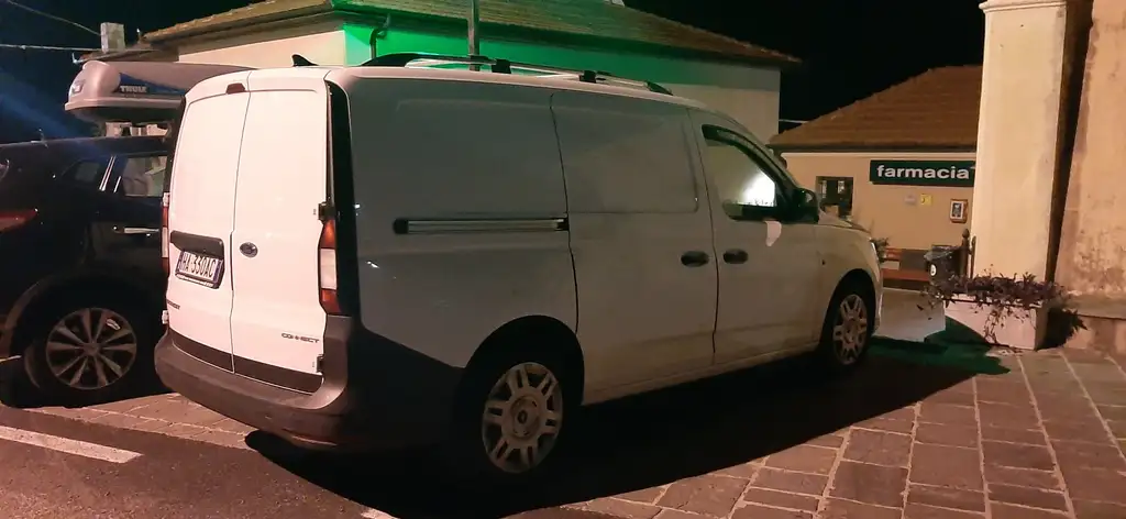 Ford Tourneo Connect 2025 из Европы — купить под ключ