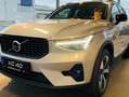 Volvo XC40 B4 P. Dark PILOT LEDER PIXEL NAVI 360° PANO Silber - thumbnail 1