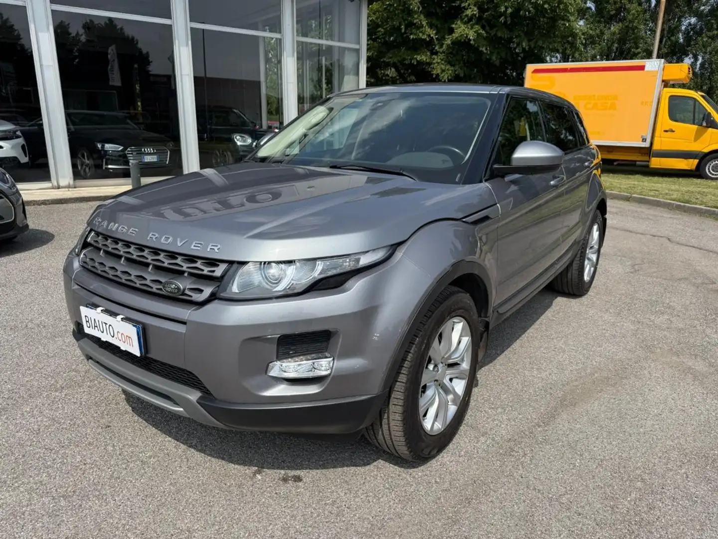 Land Rover Range Rover Evoque 2.2 TD4 5p. Prestige Gris - 2