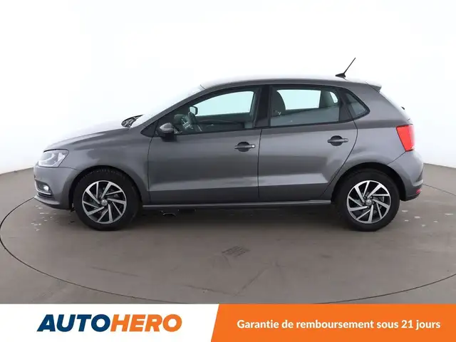 Volkswagen Polo view 3
