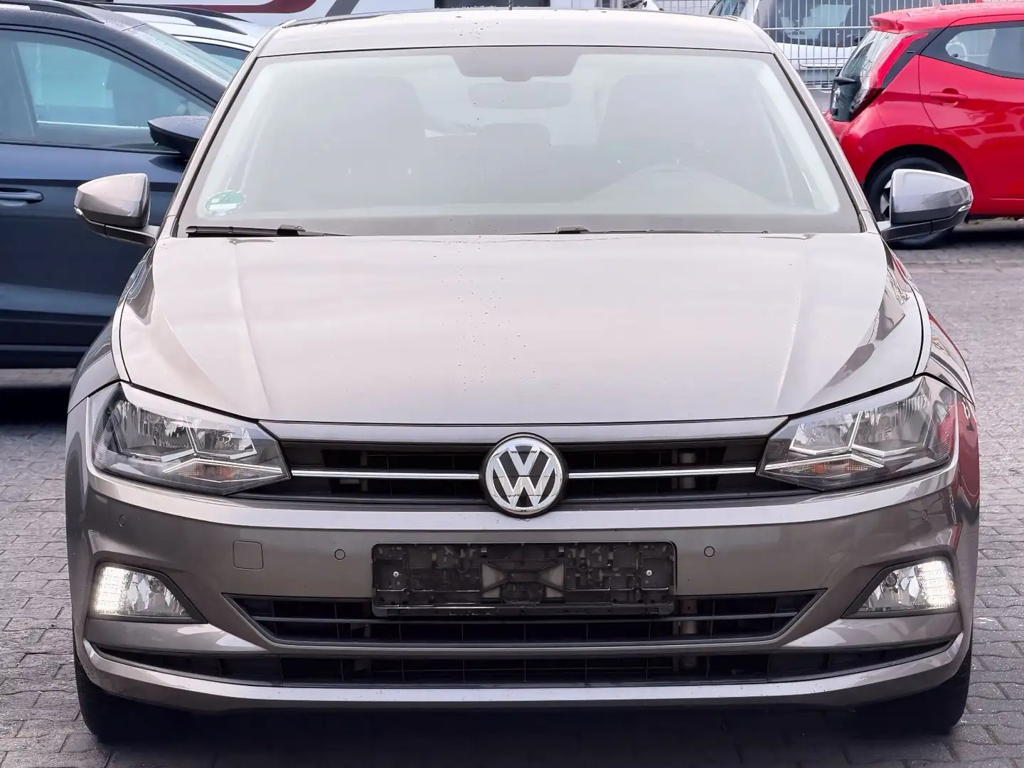 Volkswagen Polo 1.0 TSI Automatik Klimaauto PDC SHZ Grau - 2