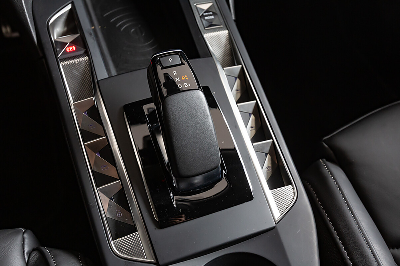 DS Automobiles DS 3 DS3 E-Tense 50,8kWh Opera — photo 10