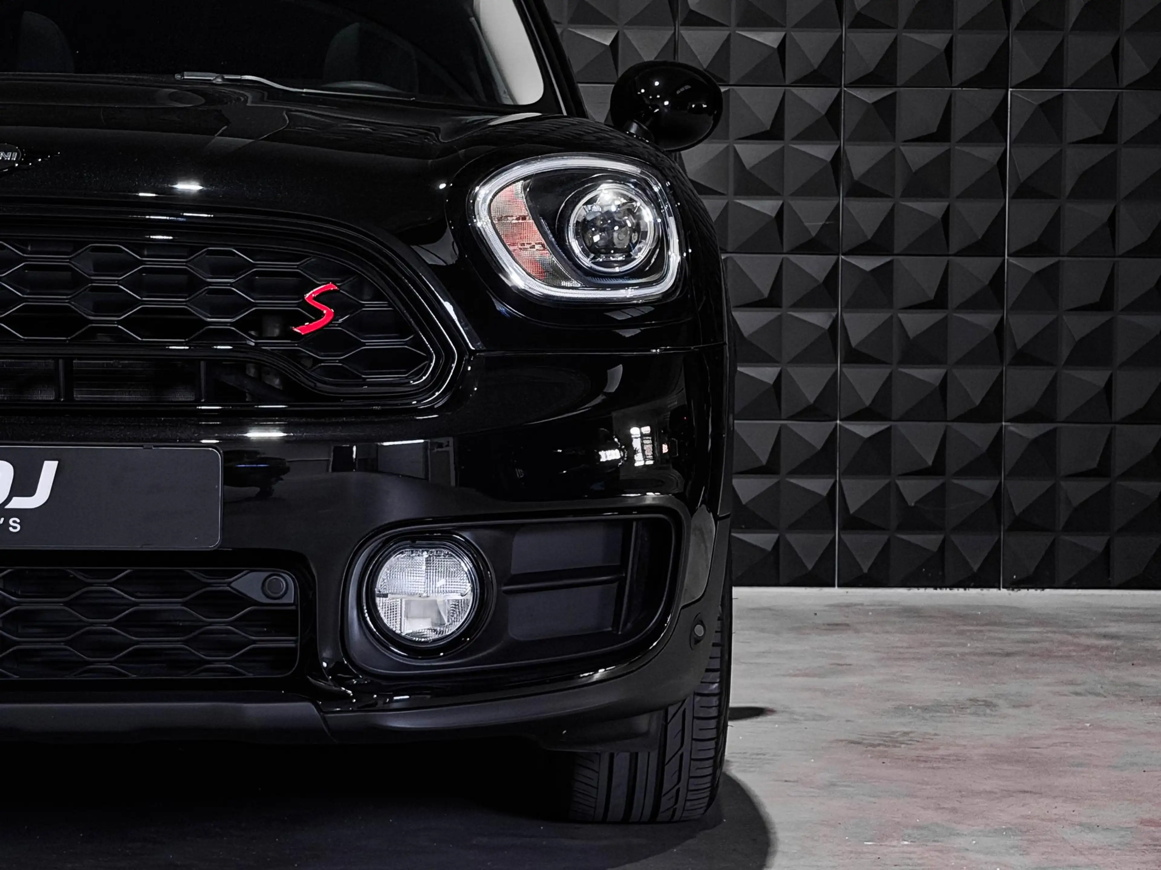 MINI Cooper SE Countryman Mini 1.5 ALL4 Chili | All Black | Pano | 18"| HUD — photo 22