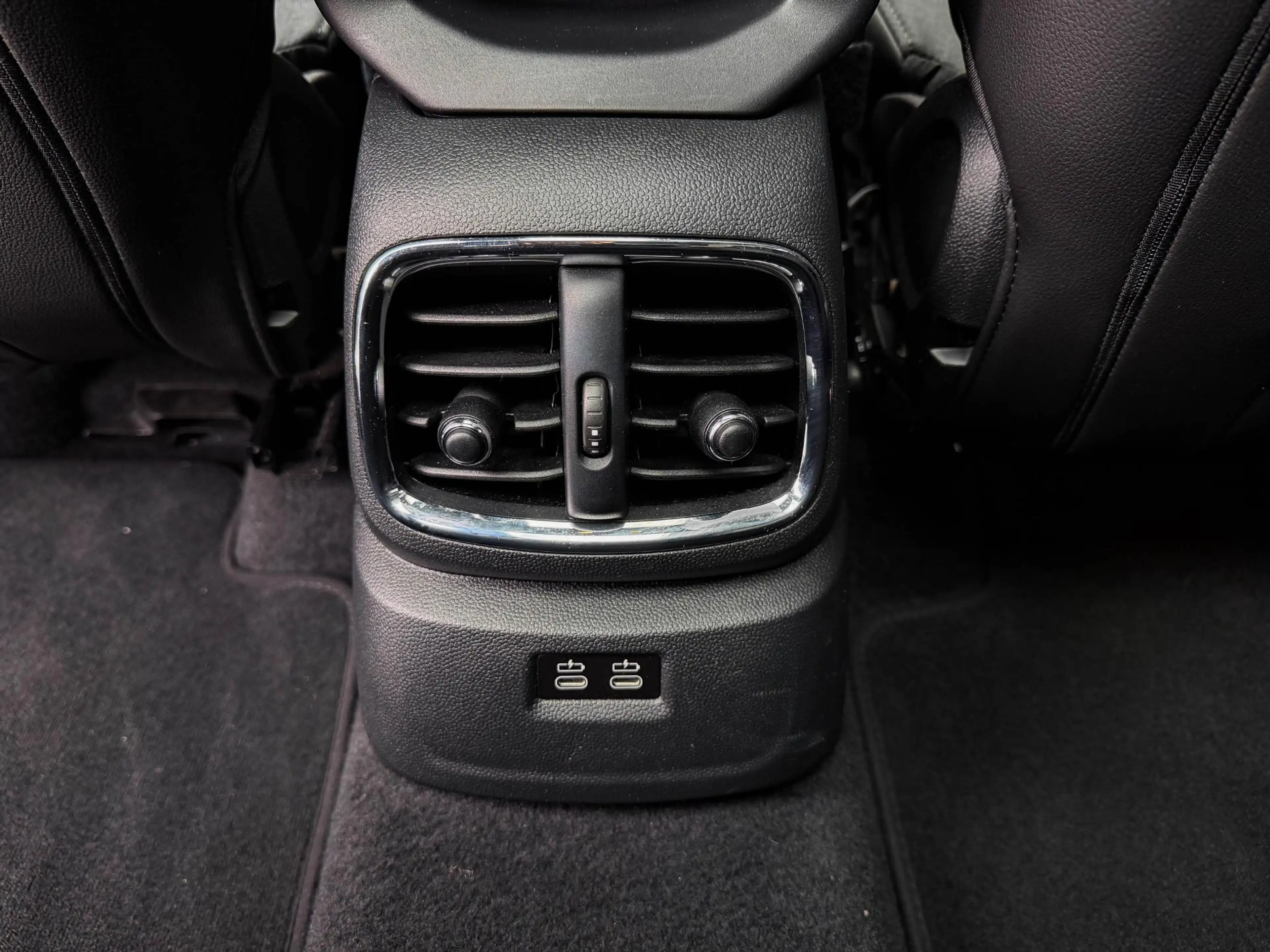 MINI Cooper SE Countryman Mini 1.5 ALL4 Chili | All Black | Pano | 18"| HUD — photo 30