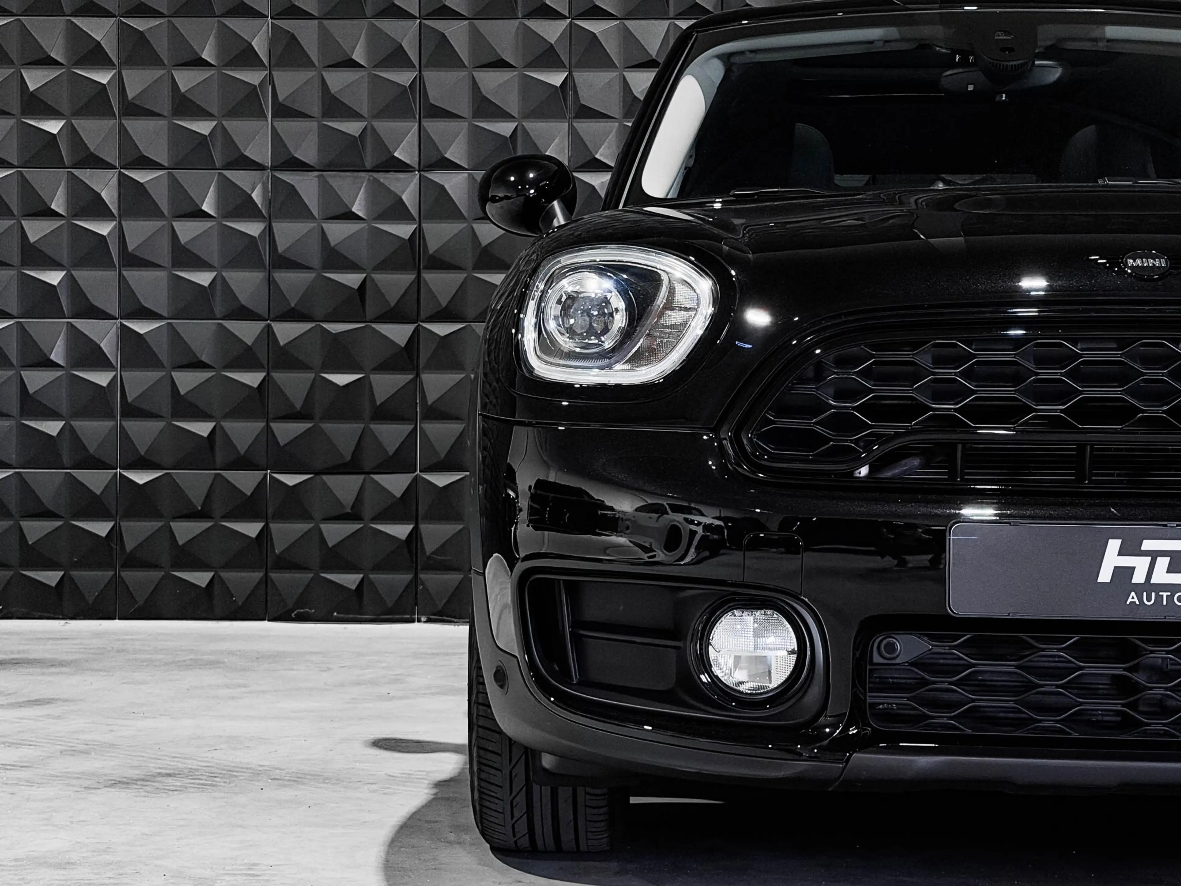 MINI Cooper SE Countryman Mini 1.5 ALL4 Chili | All Black | Pano | 18"| HUD — photo 21
