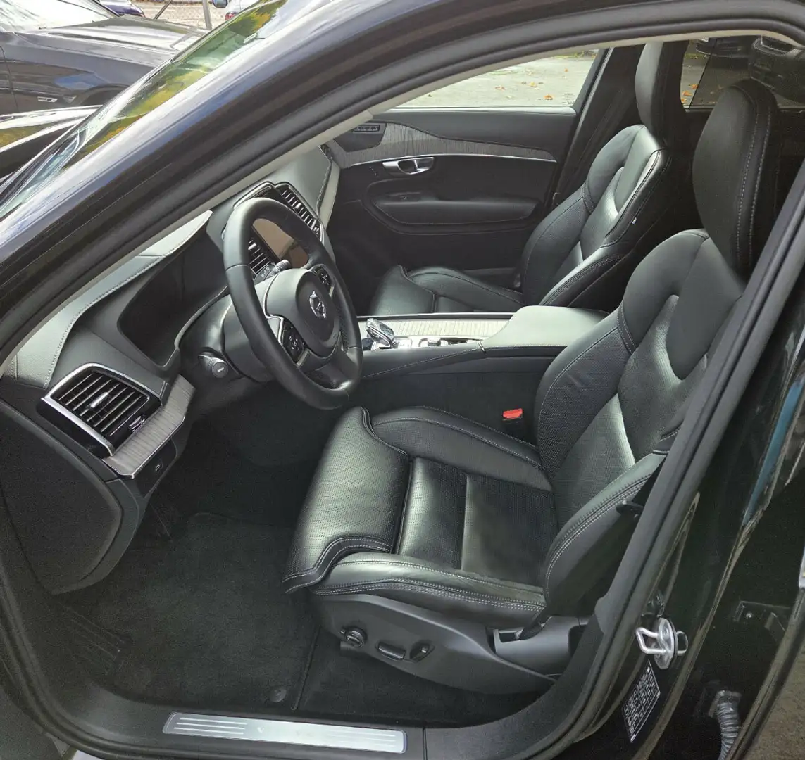 Volvo XC90 B5d PlusDark.Four-C.AHK.360.SHZ+Lüft.7Sitze Schwarz - 2