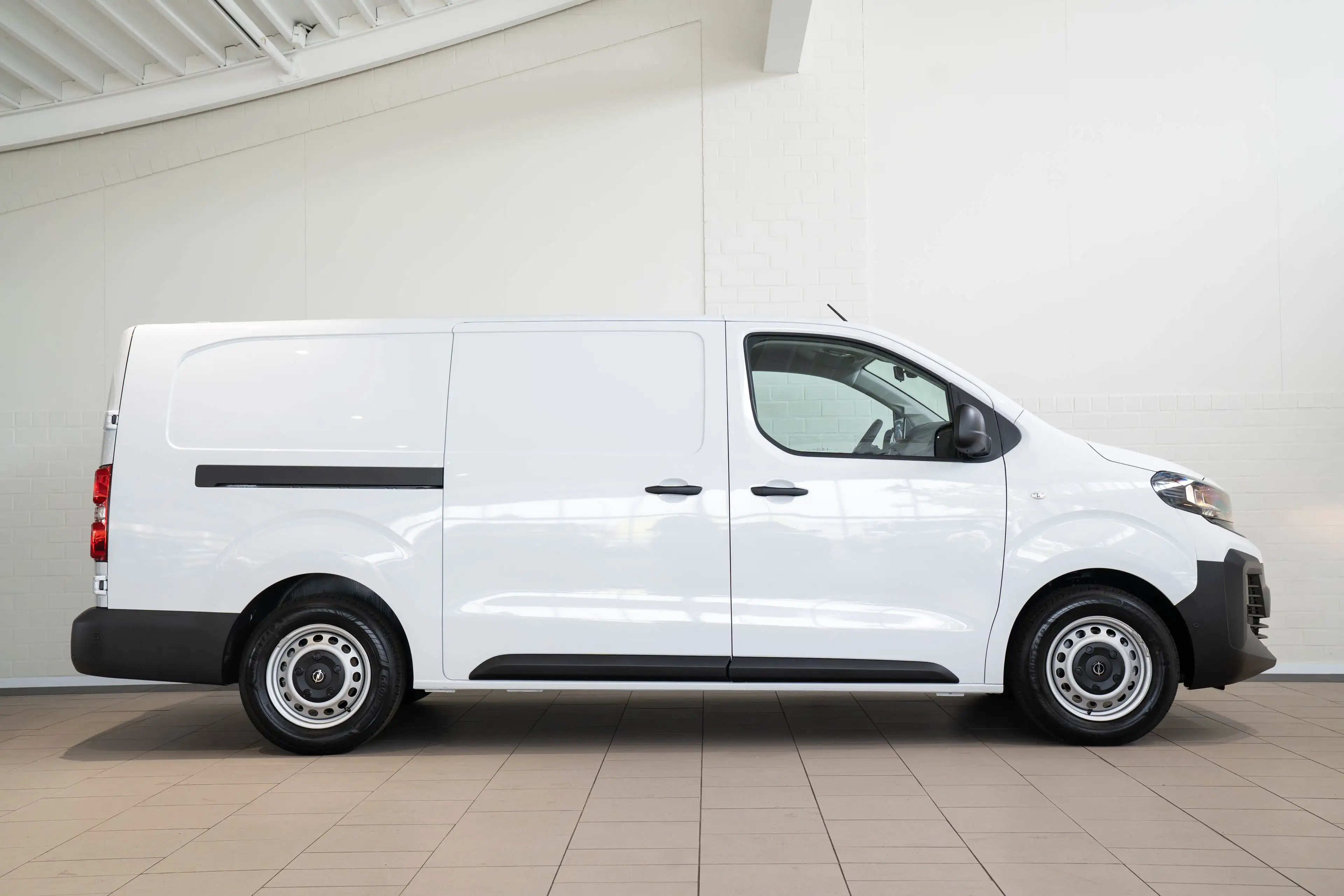 Opel Vivaro-e Electric L3 75 kWh | Tot 8 Jaar Garantie | Apple C — photo 6