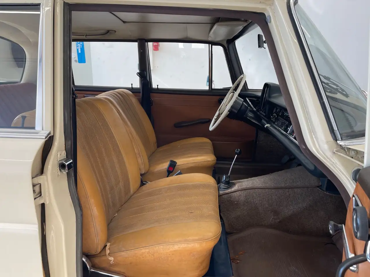 Mercedes-Benz 200 D Heckflosse W110*HU-10.2027*AHK*1-HAND*Schiebedac, foto 10
