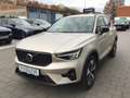 Volvo XC40 B3 (Benzin) Plus Dark Cam Navi Grau - thumbnail 2