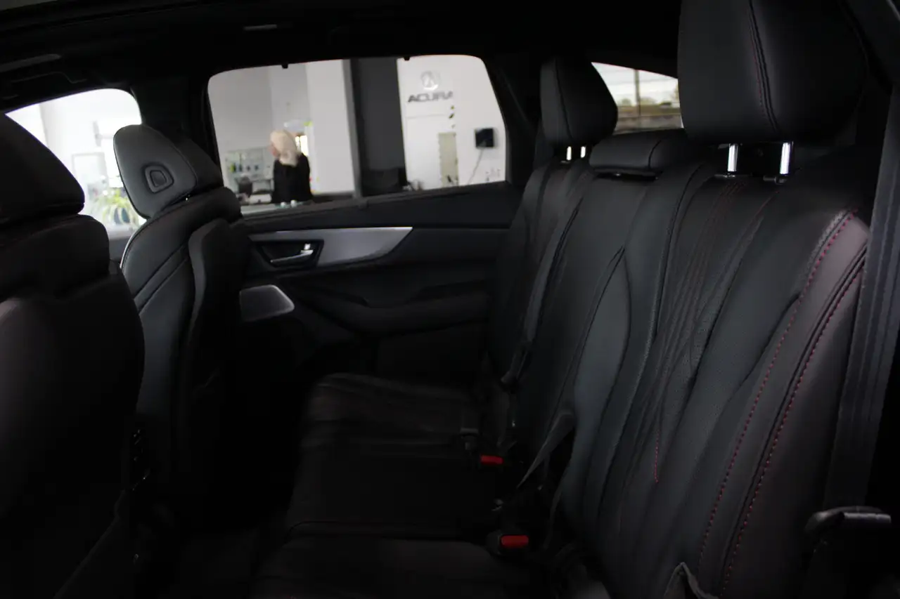Acura MDX снимка Acura MDX