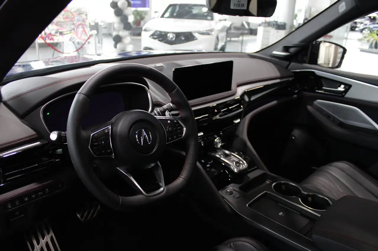 Acura MDX снимка Acura MDX