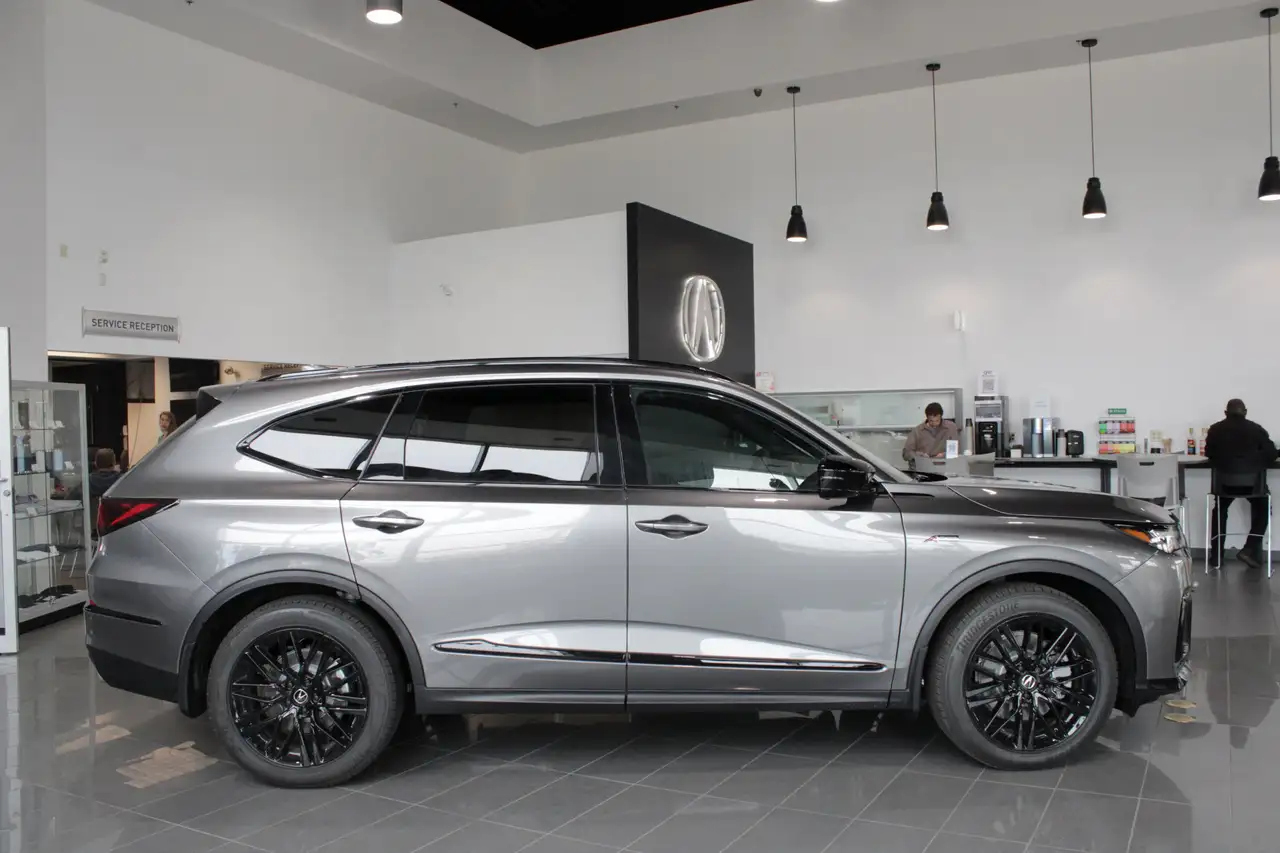 Acura MDX снимка Acura MDX