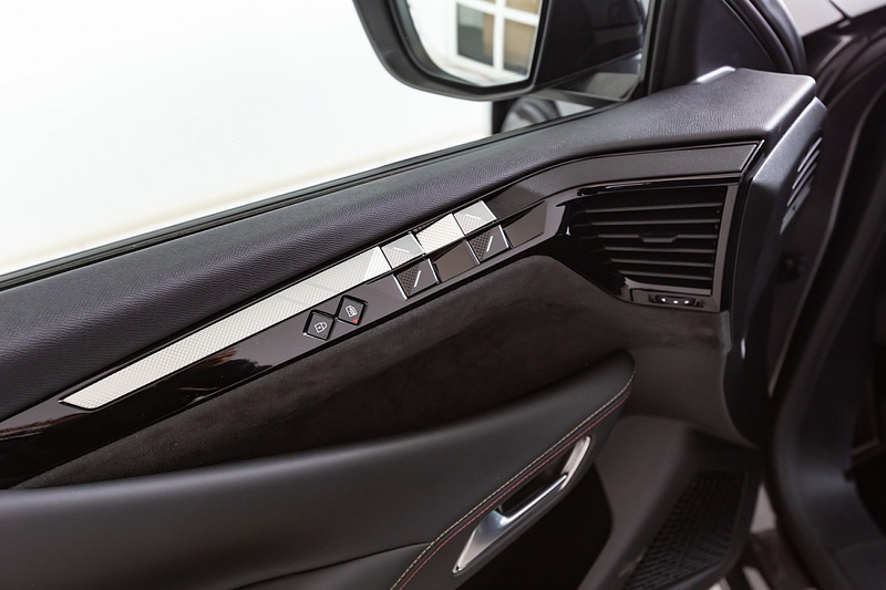 DS Automobiles DS 4 BlueHDi 130 S&S EAT8 Performance Line — photo 11