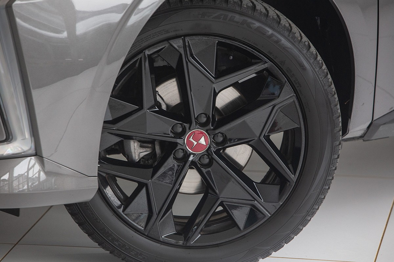 DS Automobiles DS 4 BlueHDi 130 S&S EAT8 Performance Line — photo 4