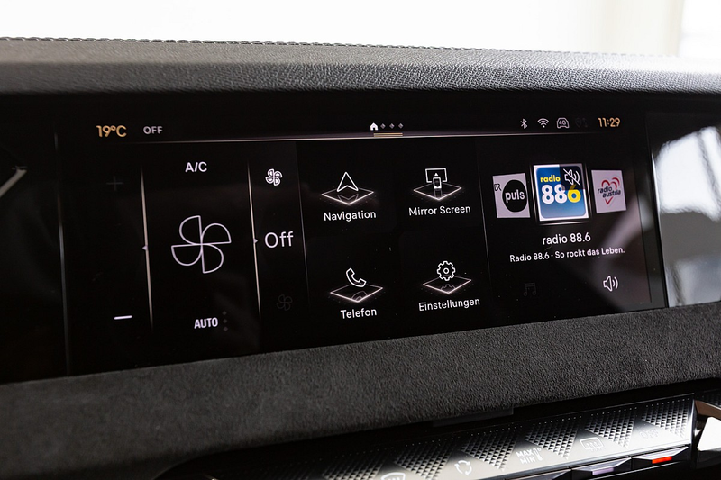DS Automobiles DS 4 BlueHDi 130 S&S EAT8 Performance Line — photo 8