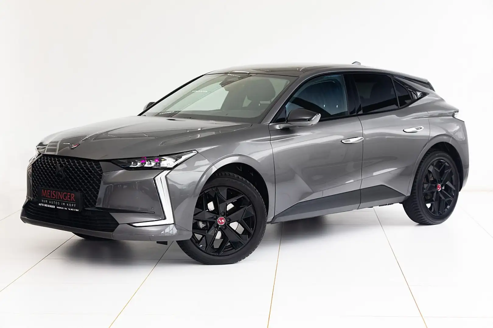 DS Automobiles DS 4 BlueHDi 130 S&S EAT8 Performance Line Grau - 1