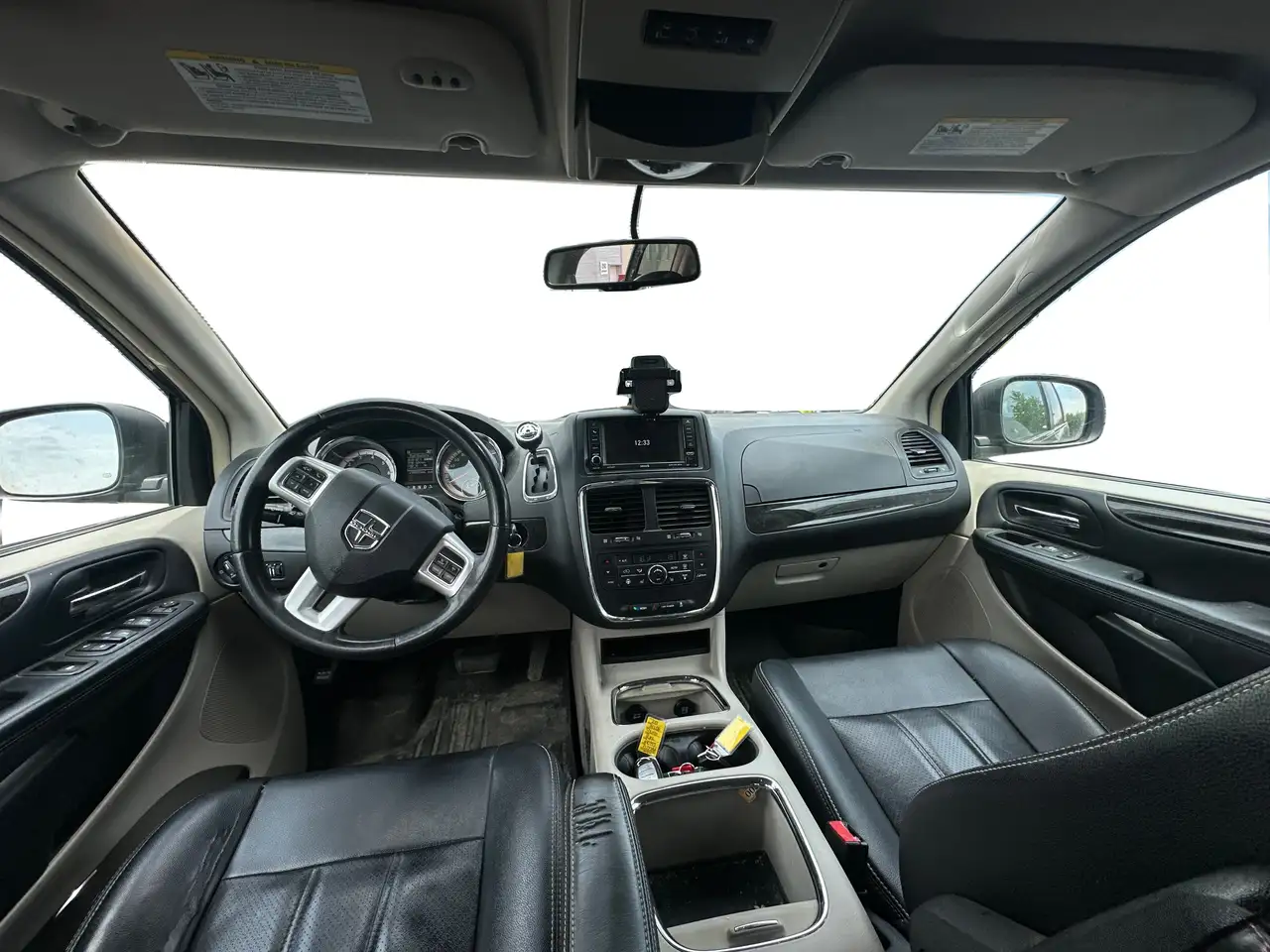 Dodge Grand Caravan снимка Dodge Grand Caravan