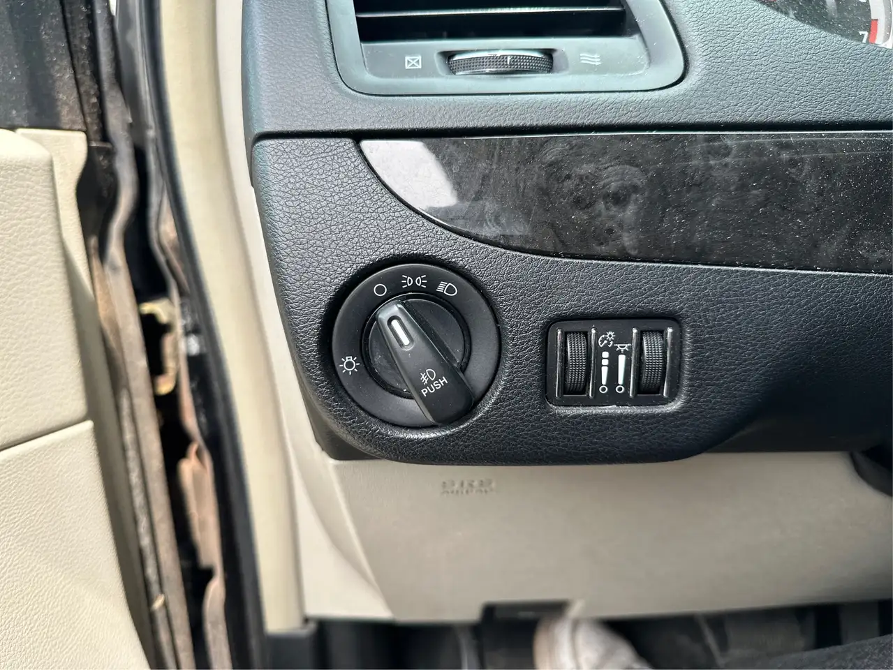 Dodge Grand Caravan снимка Dodge Grand Caravan