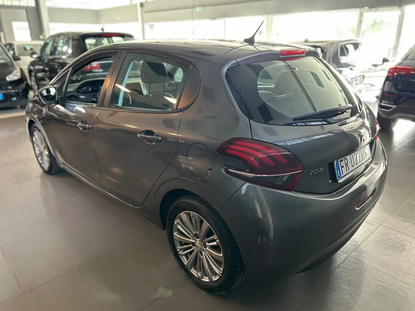 Peugeot 208 5p 1.2 puretech Allure s-NEOPATENTATI Grau - 2