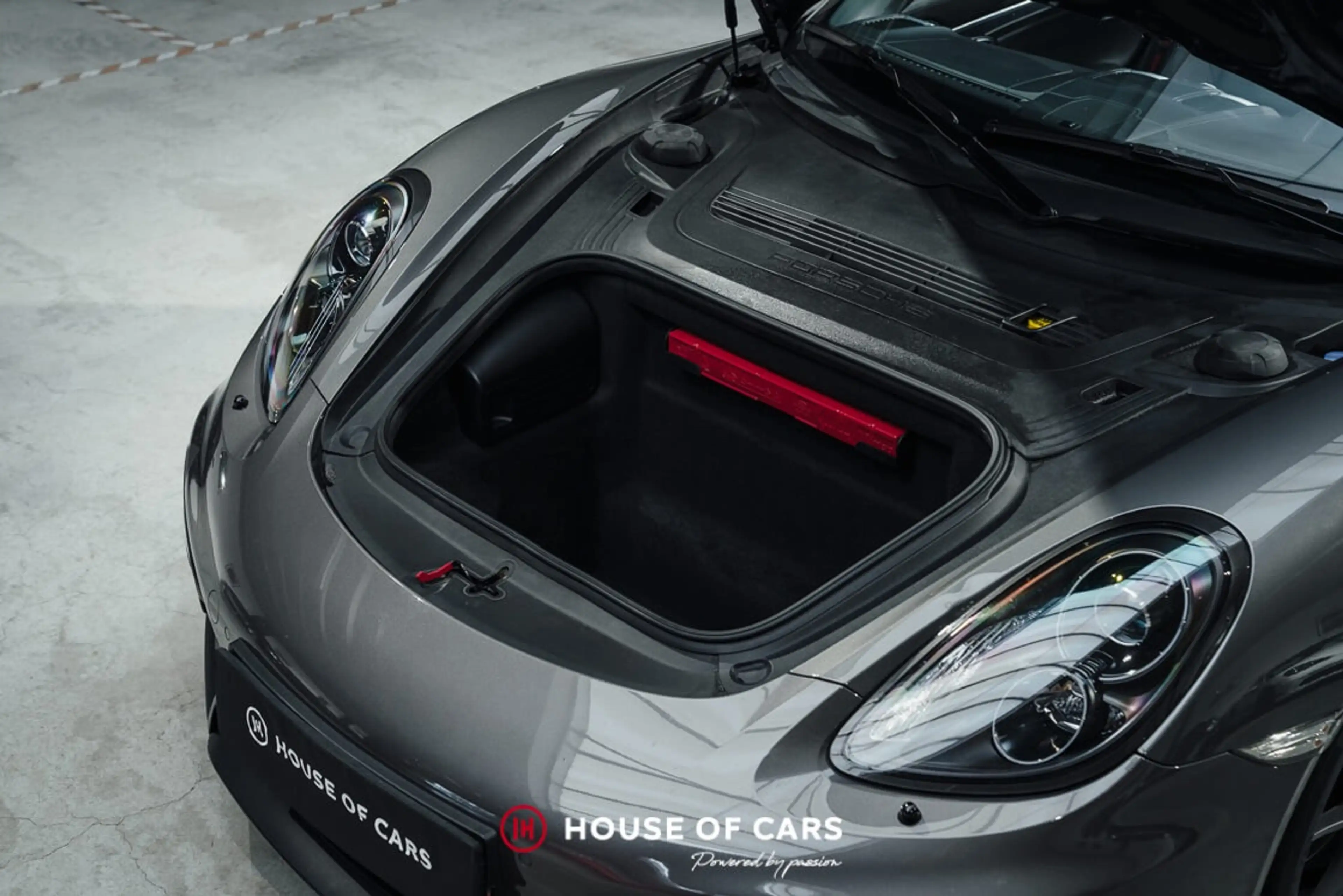 Porsche Boxster 981 GTS MANUAL - FULL PORSCHE HISTORY — photo 12