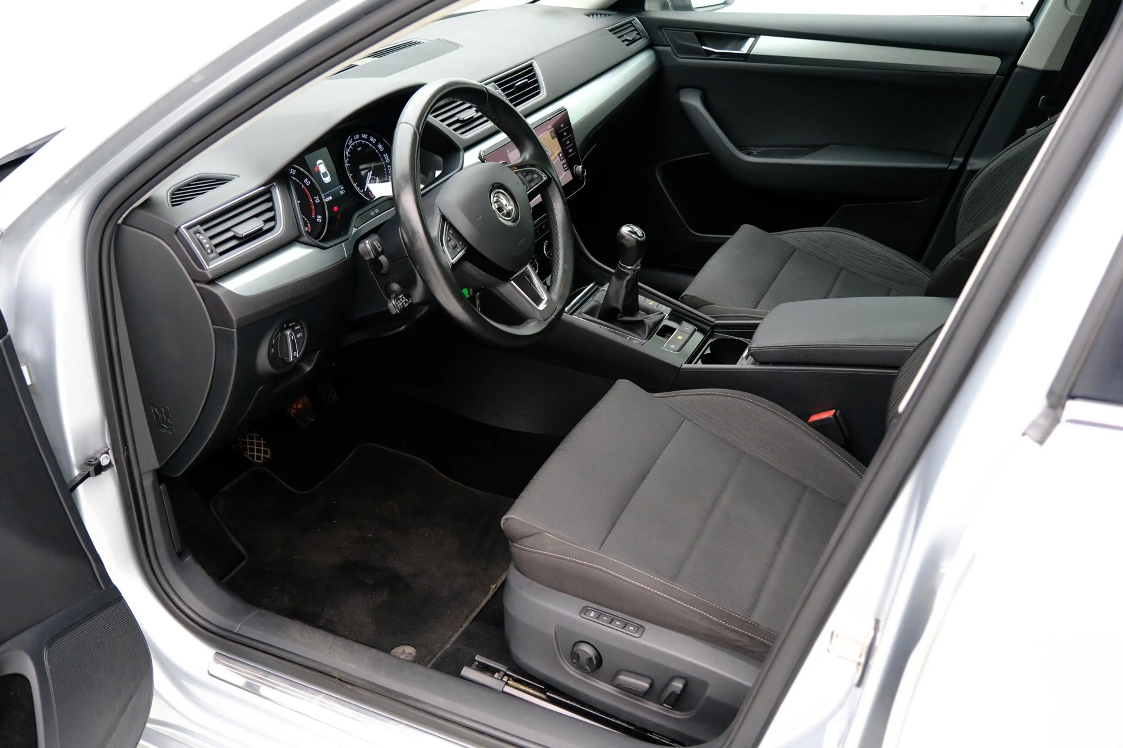 Skoda Superb 1.4 TSI ACT Ambition Business Navi|1e Eig!|Pano|Ad — photo 2