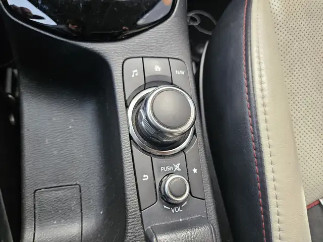 Mazda CX-3 view 13