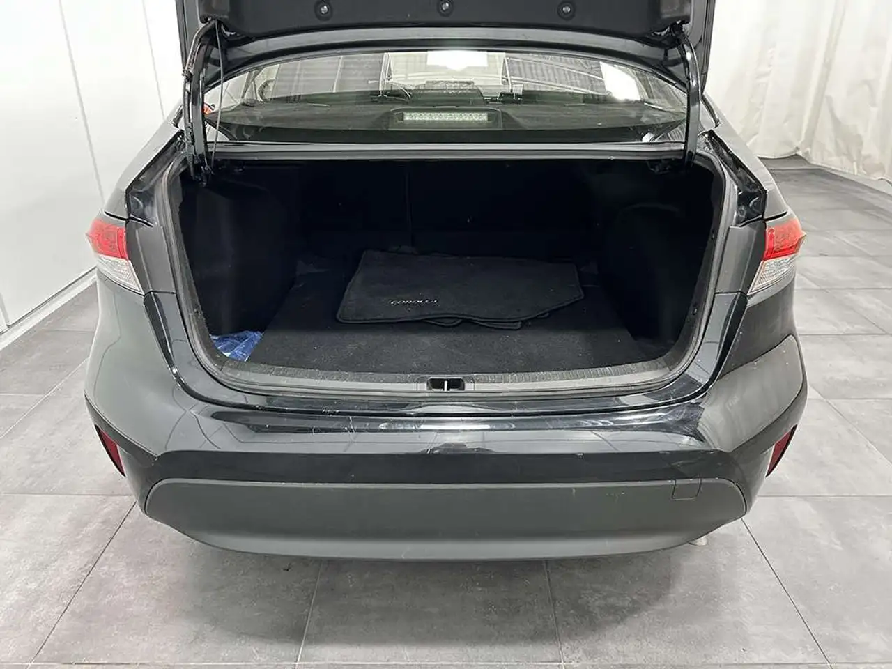 Toyota Corolla снимка Toyota Corolla