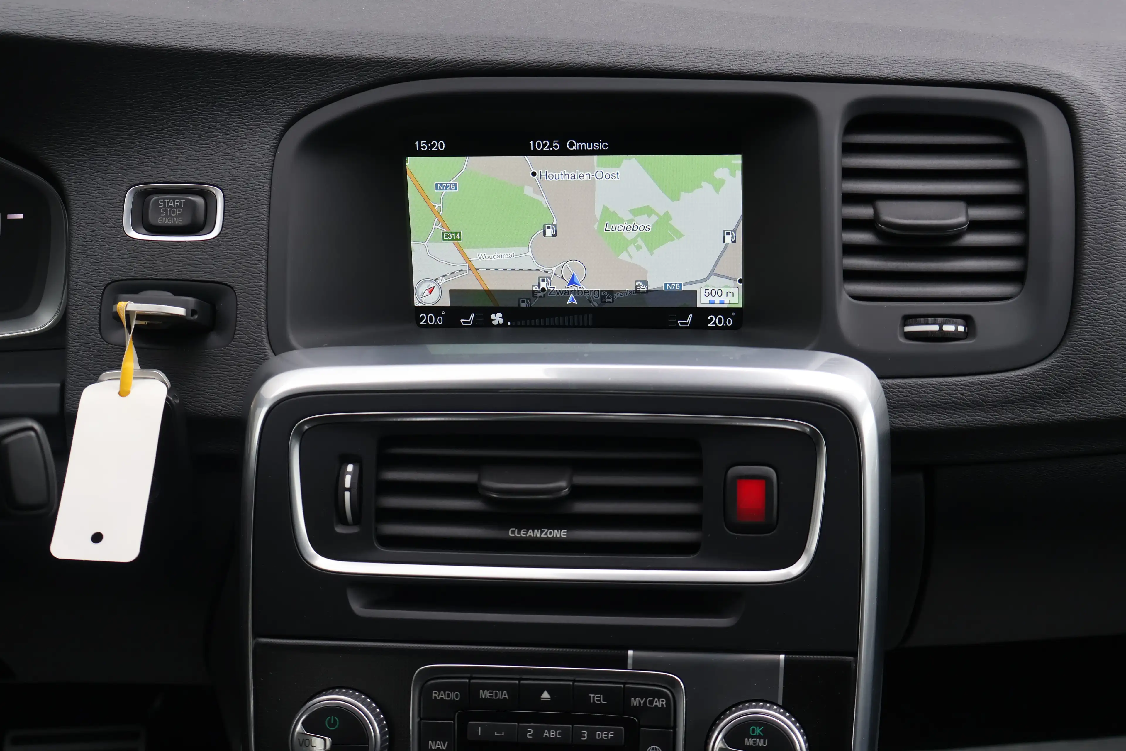 Volvo S60 S60 2.0 T4 Momentum R-Design Geartronic Garantie * — photo 14
