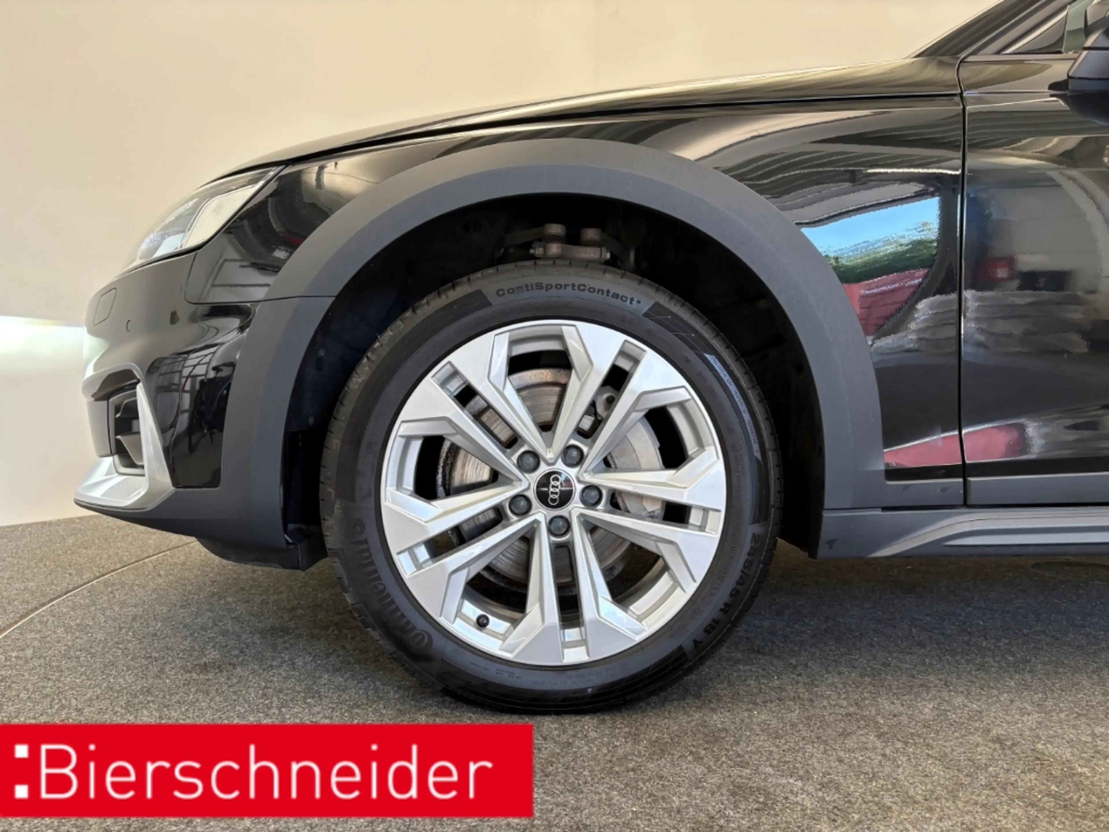 Audi A4 allroad 40 TDI qu. S tronic PANO KAMERA NAVI 18 PDC DAB — photo 4