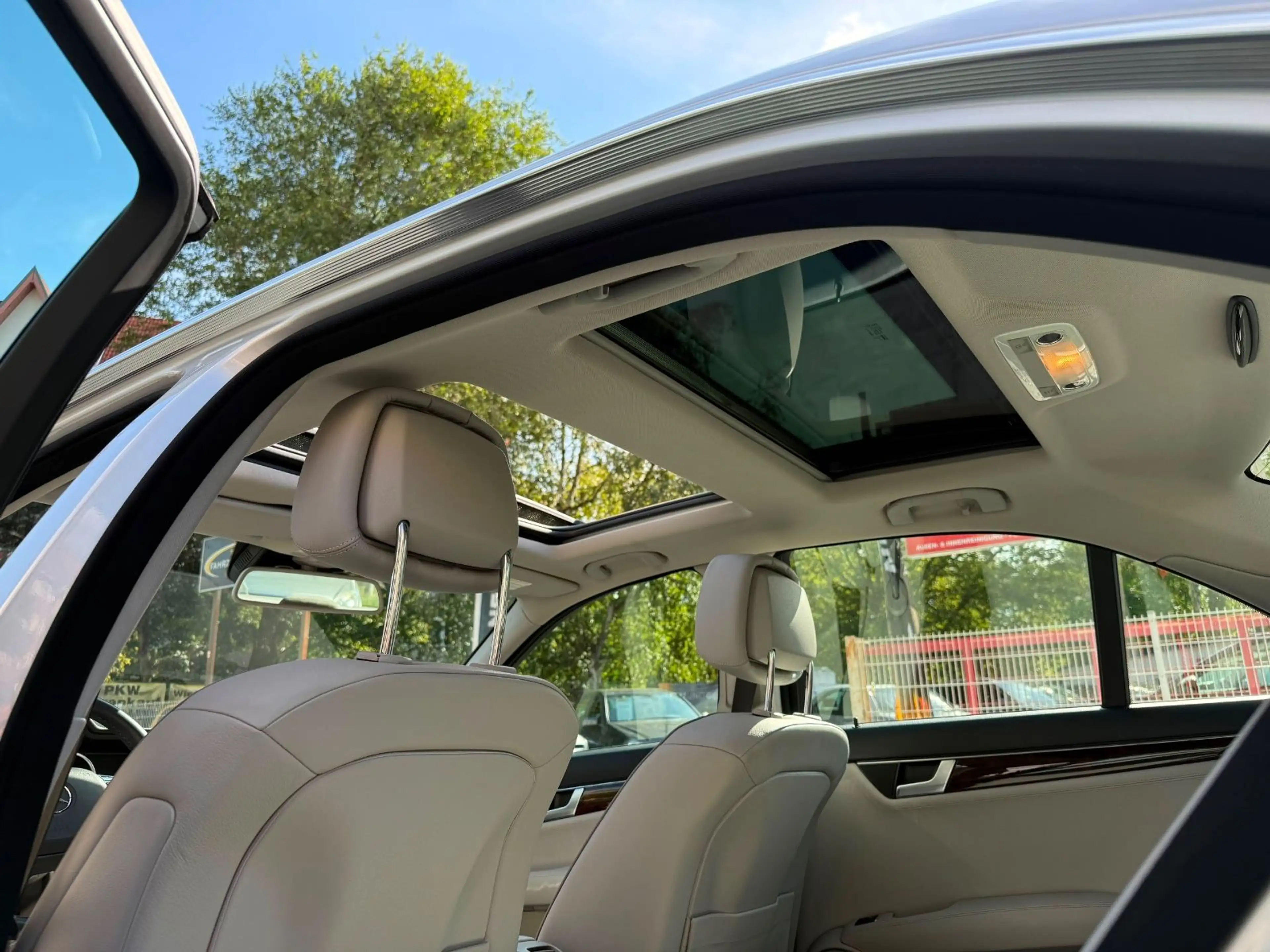 Mercedes-Benz C 350 4MATIC ELEGANCE *1-HAND*NAXI*BI-XENON*PANO — photo 15