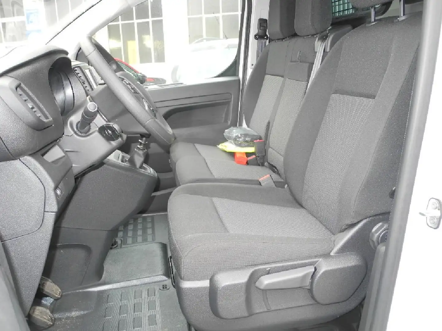 Opel Vivaro Edition M Weiß - 2