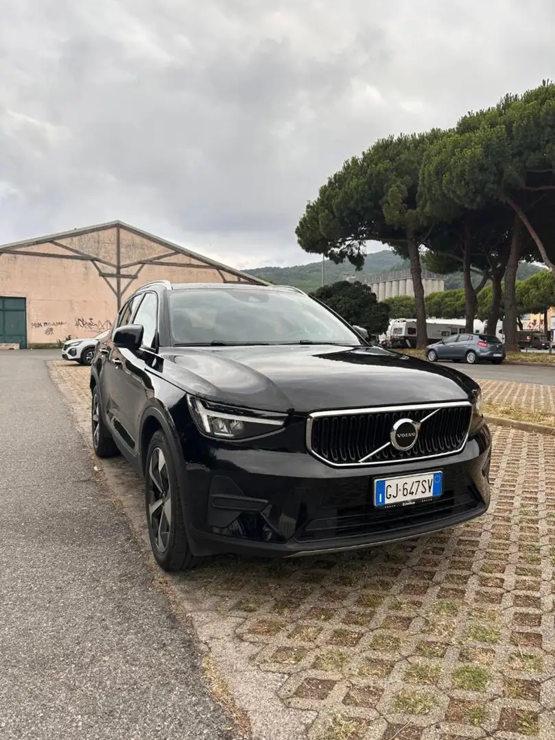 Volvo XC40 T2 automatico Essential Nero - 1