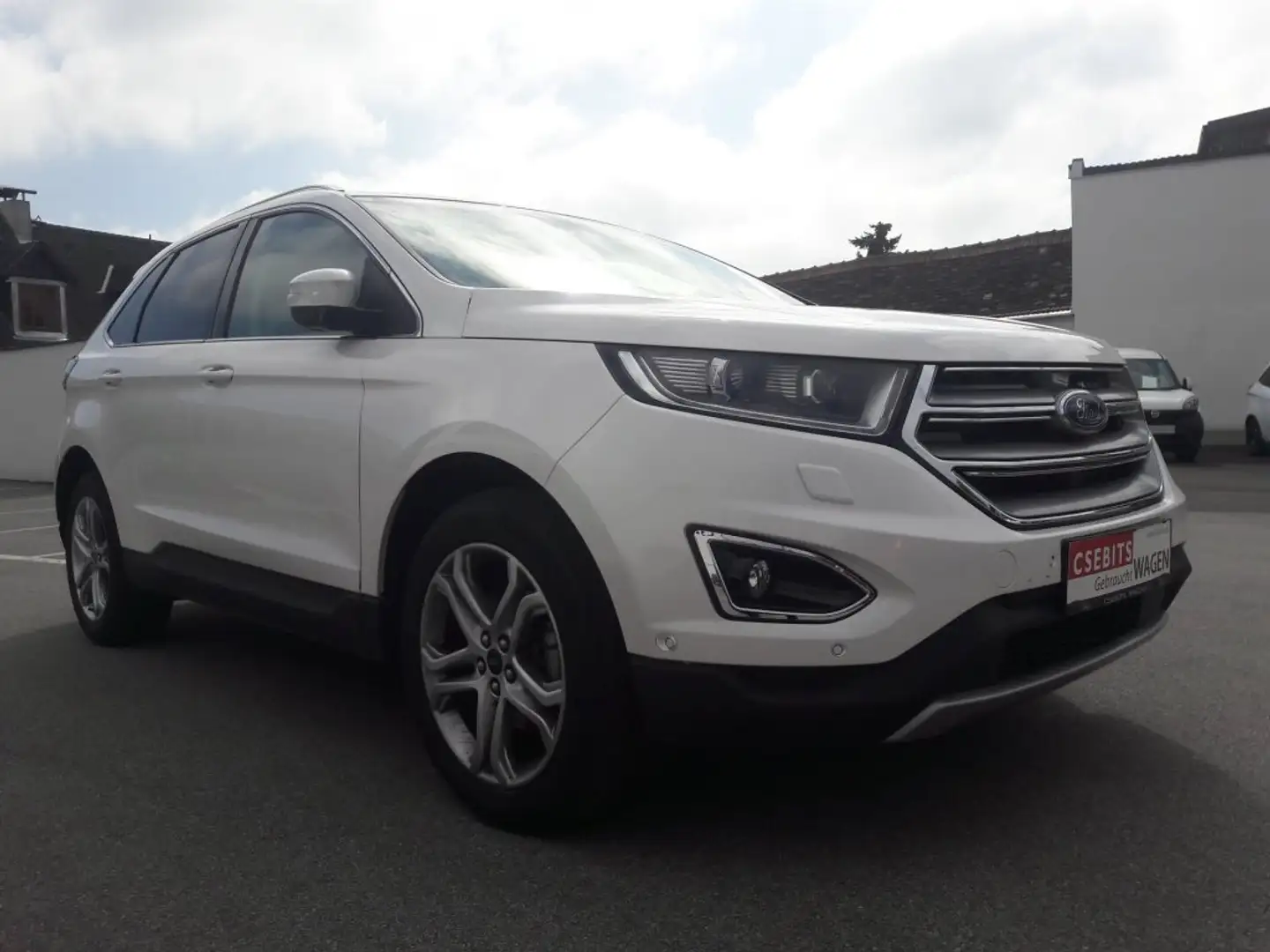 Ford Edge 2,0 TDCi Titanium 4x4 Start/Stop Powershift A Weiß - 2