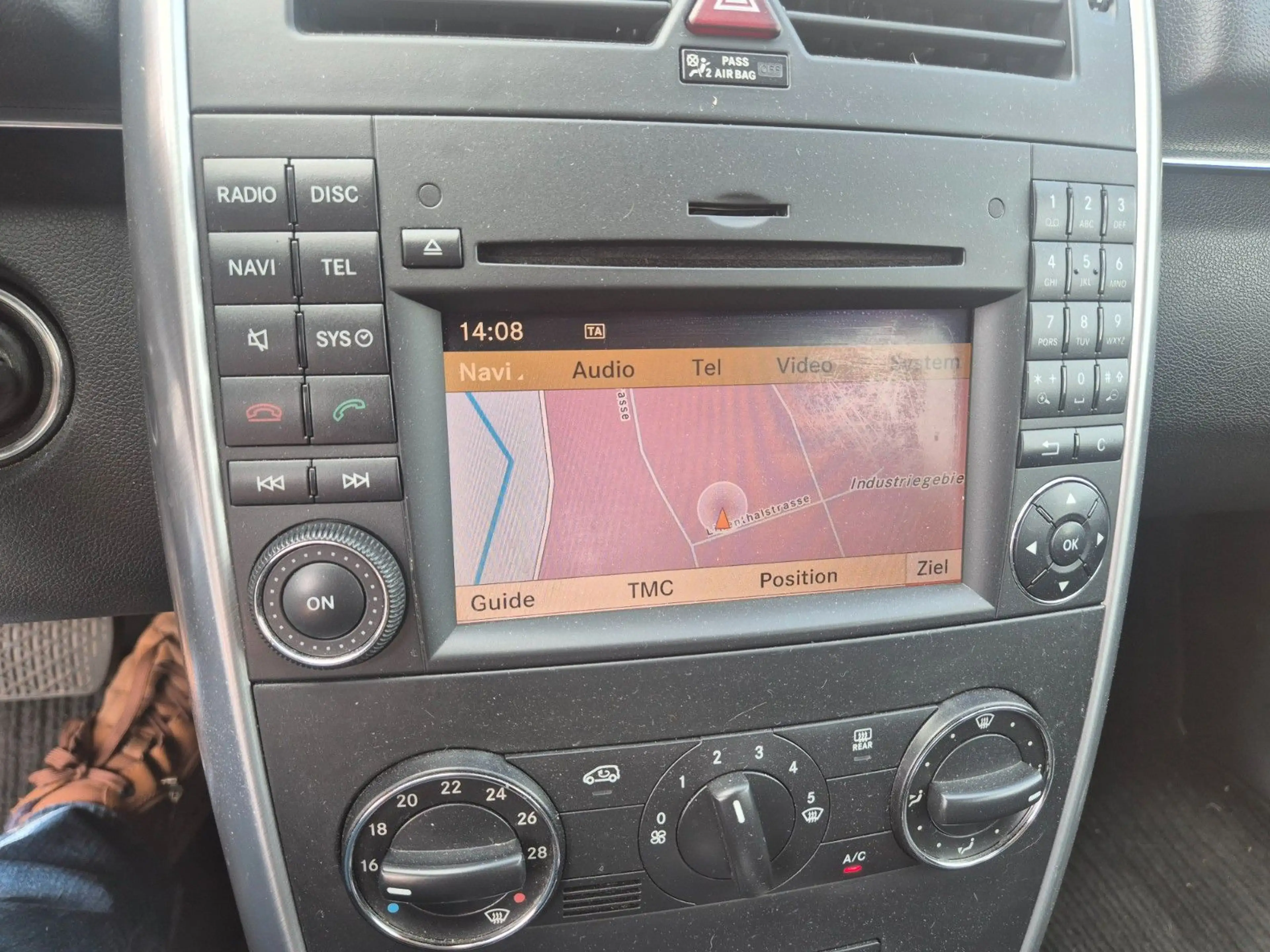 Mercedes-Benz B 180 CDI Navi, Leder, Automatic — photo 24