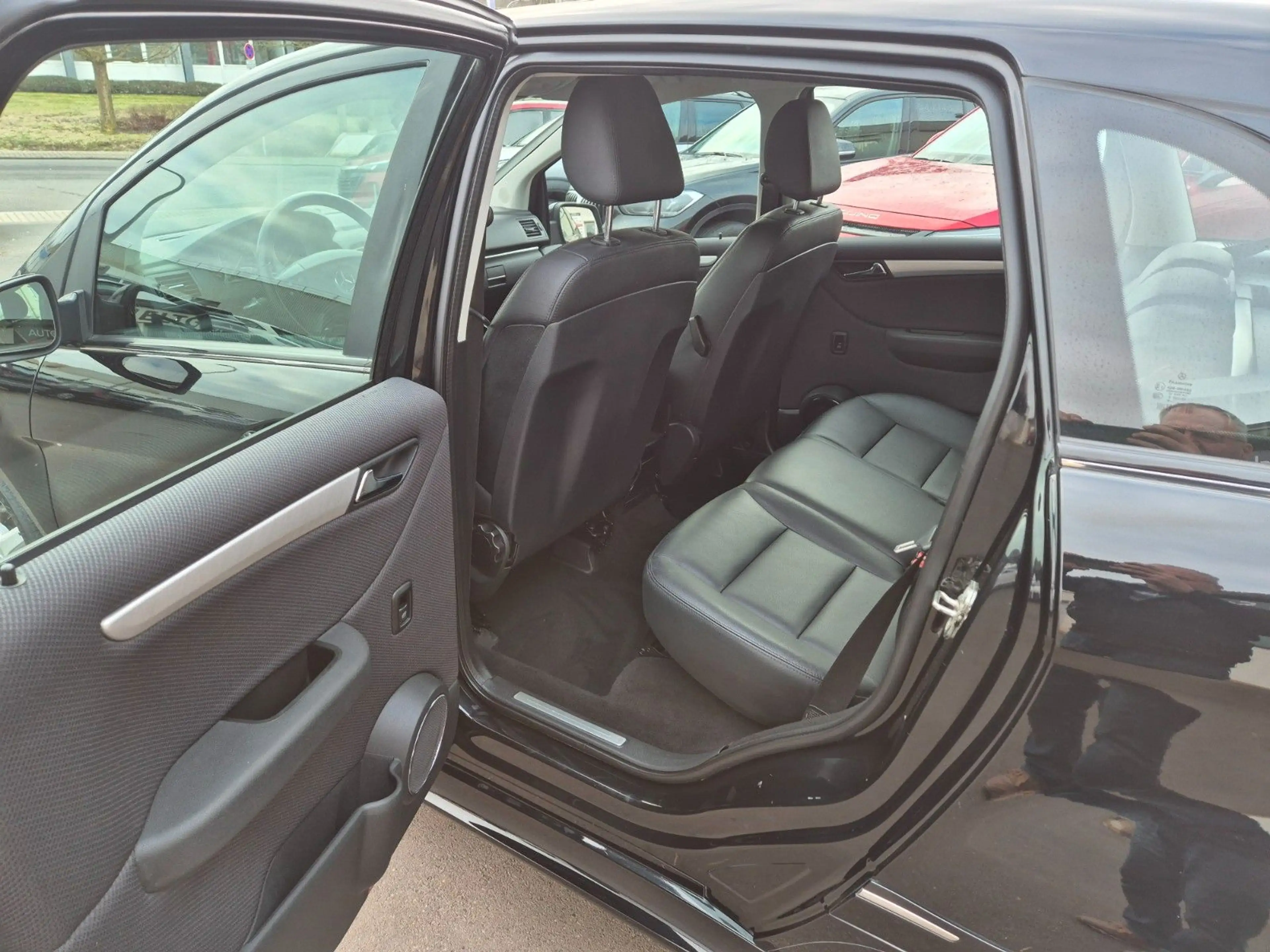 Mercedes-Benz B 180 CDI Navi, Leder, Automatic — photo 11