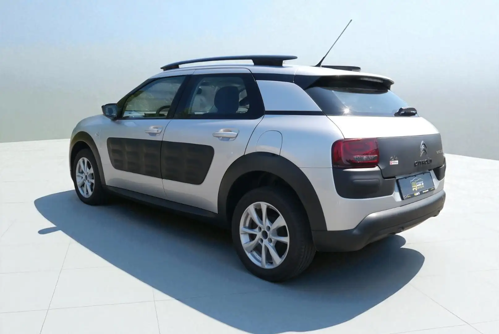 Citroen C4 Cactus 1.6 e-HDI Feel, Automatik, Kamera - 2