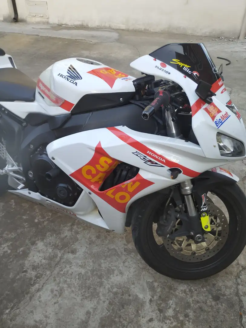 Honda CBR 1000 RR Bianco - 2