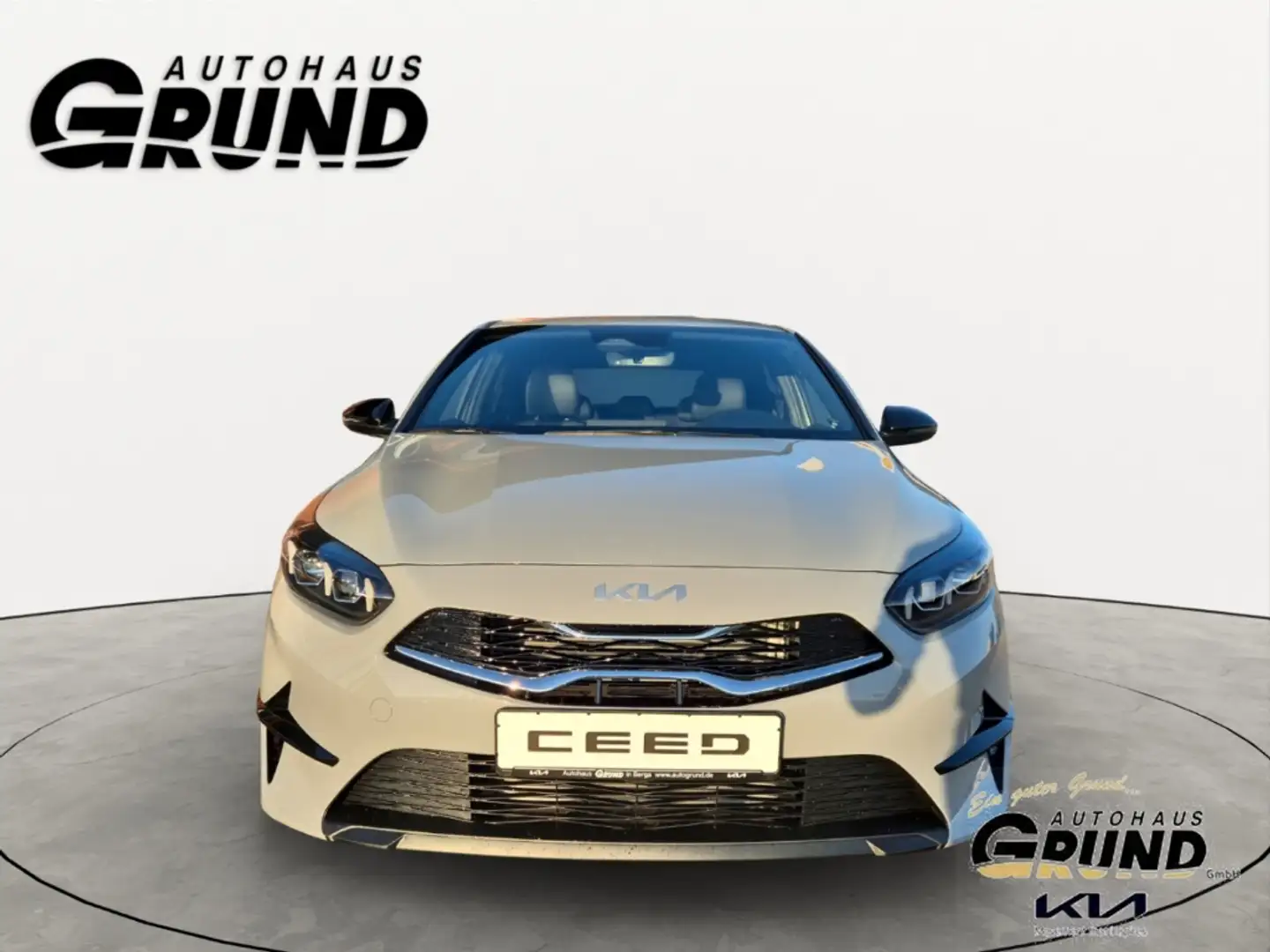 Kia Ceed / cee'd 1.5T NIGHTLINE LED NAVI KAMERA SHZ Grau - 2
