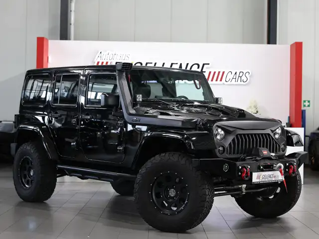 Jeep Wrangler 2.8 CRDI 4x4 UNLIMITED SAHARA / AVENGER