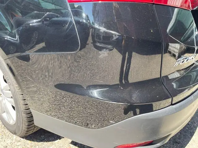 Ford Focus view 14