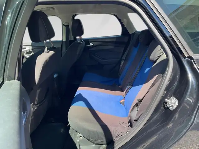 Ford Focus view 7
