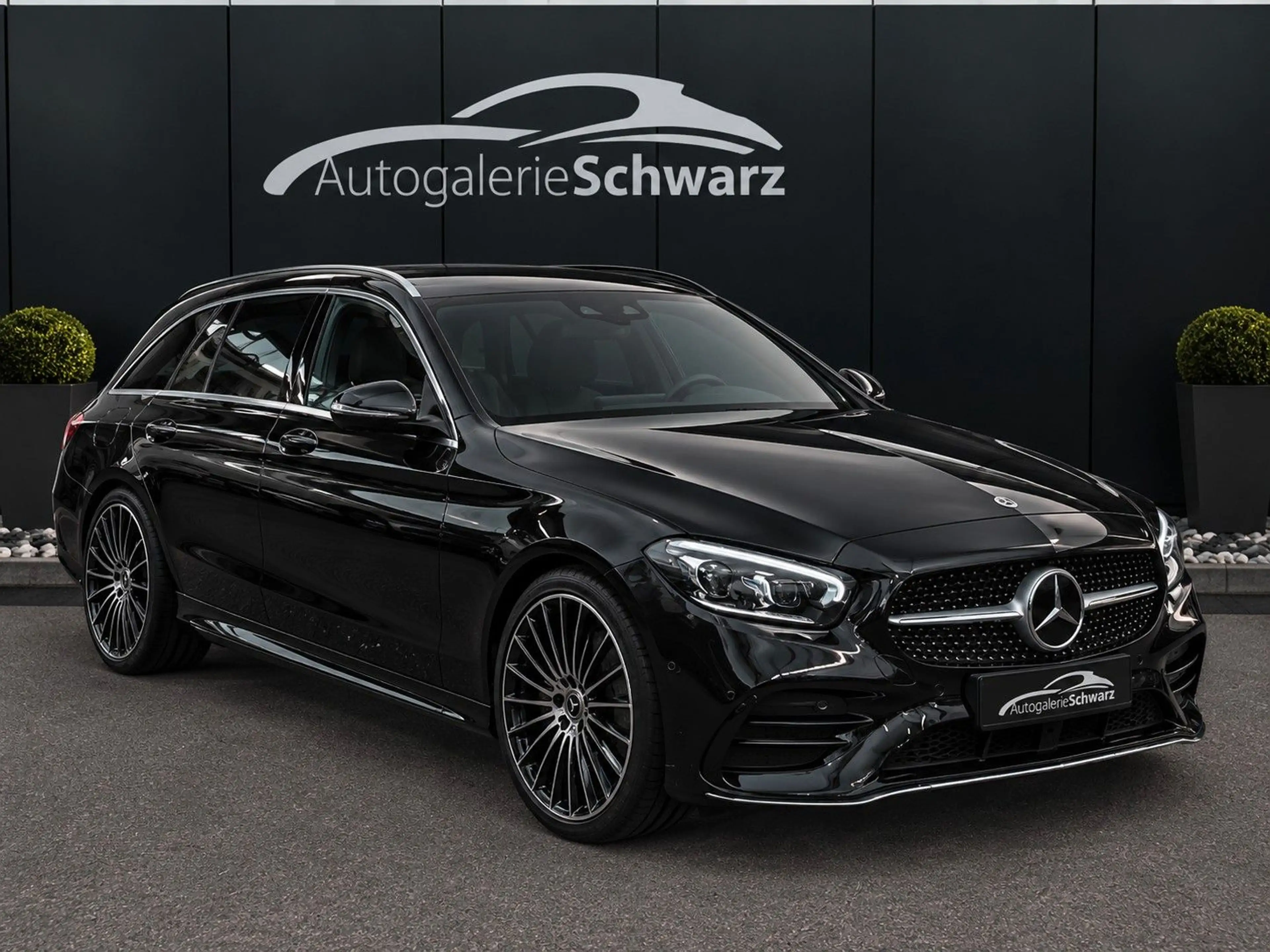 Mercedes-Benz C 300 d T AMG PANO NAPPA DIS+ MEMO DIGI+LIGHT AHK — photo 3